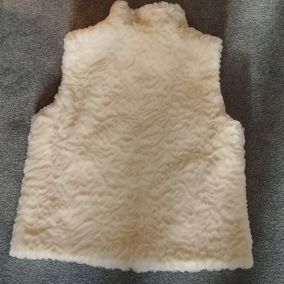 Coldwater Creek Faux Fur Vest Medium - Picture 3 of 4